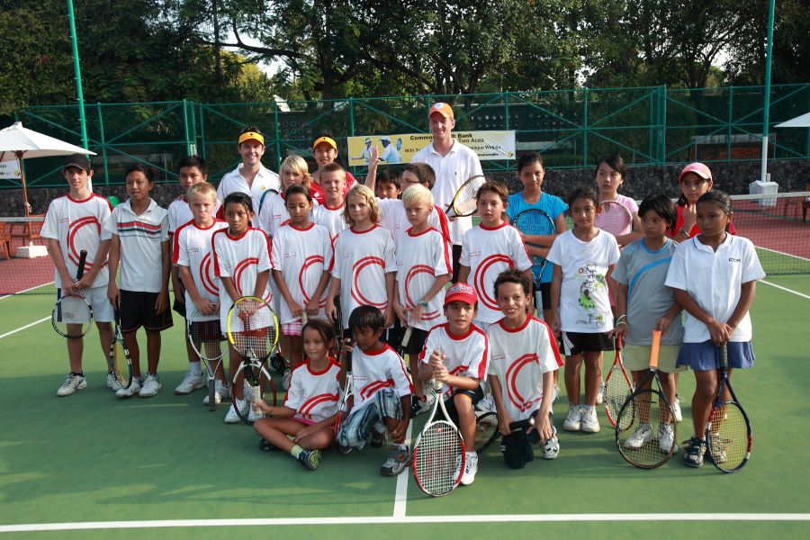 Todd Woodbridge, Angelique Widjaja, Robbert Wille with Kids